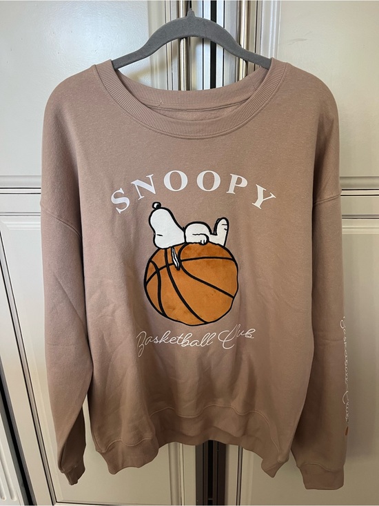 Peanuts Sweaters - Peanuts Taupe Crewneck Sweatshirt with Snoopy Basketball Club Graphic
